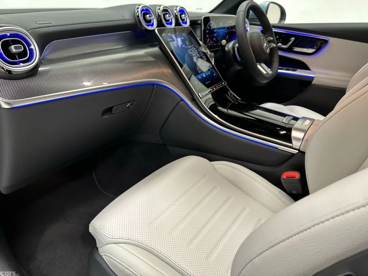 Mercedes-Benz GLC SUV, Diesel Hybrid, 2026, Green