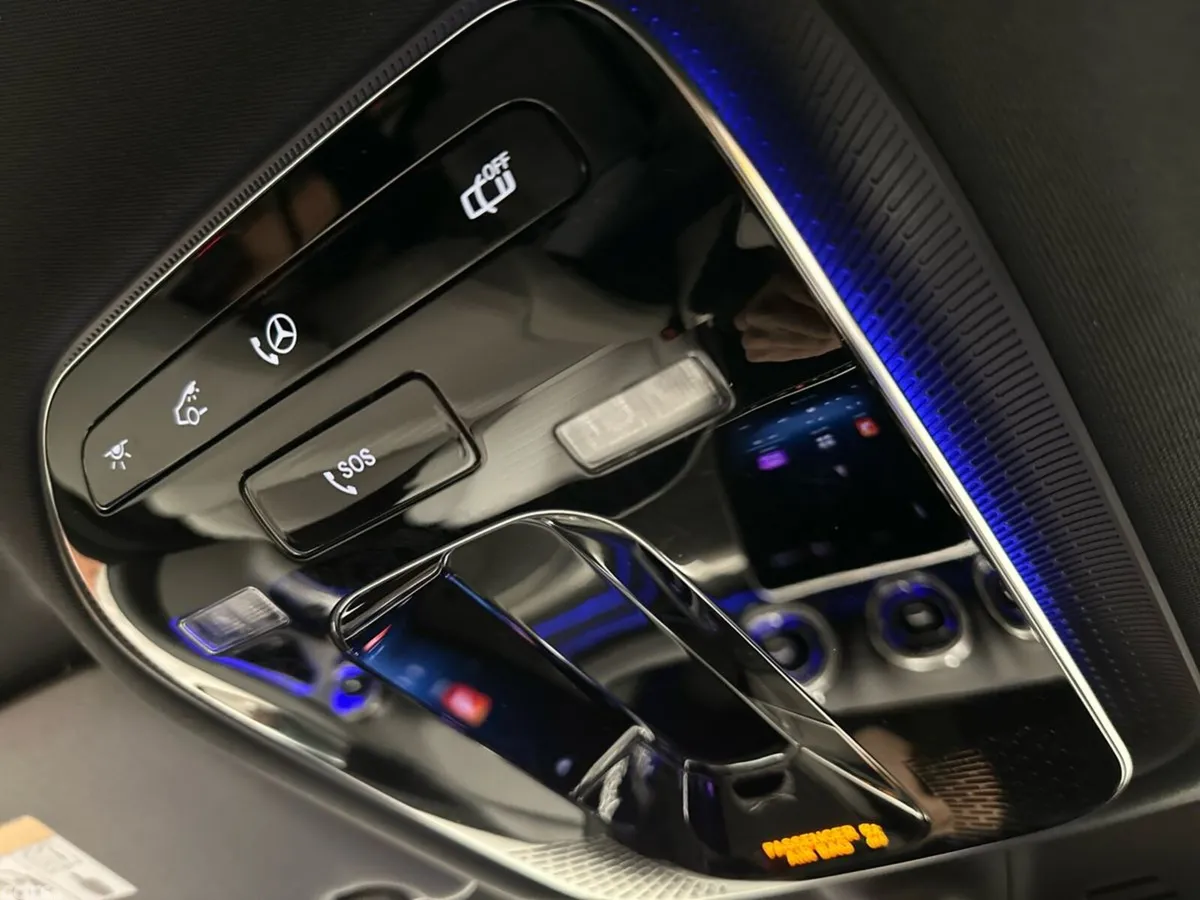 Mercedes-Benz GLC SUV, Diesel Hybrid, 2026, Green