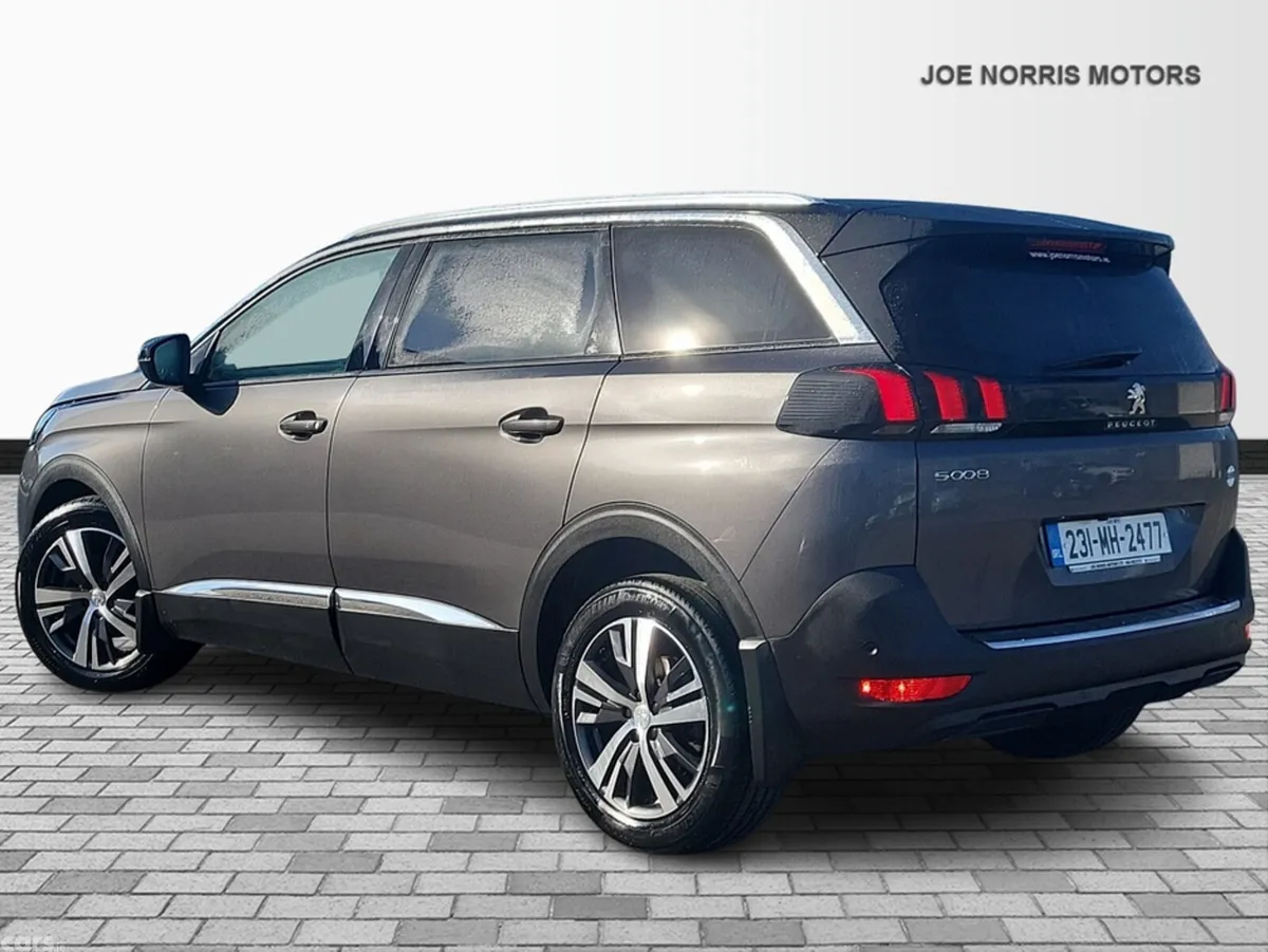 Peugeot 5008 SUV, Diesel, 2023, Grey