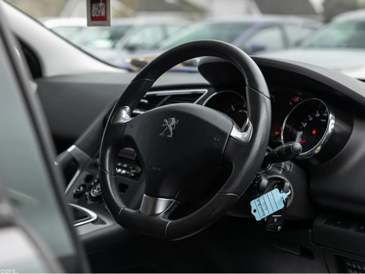 Peugeot 3008 MPV, Diesel, 2016, Grey