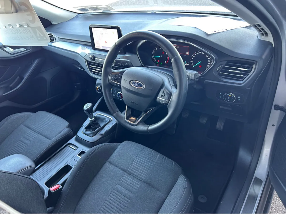 Ford Focus Hatchback, Petrol, 2021, Grey
