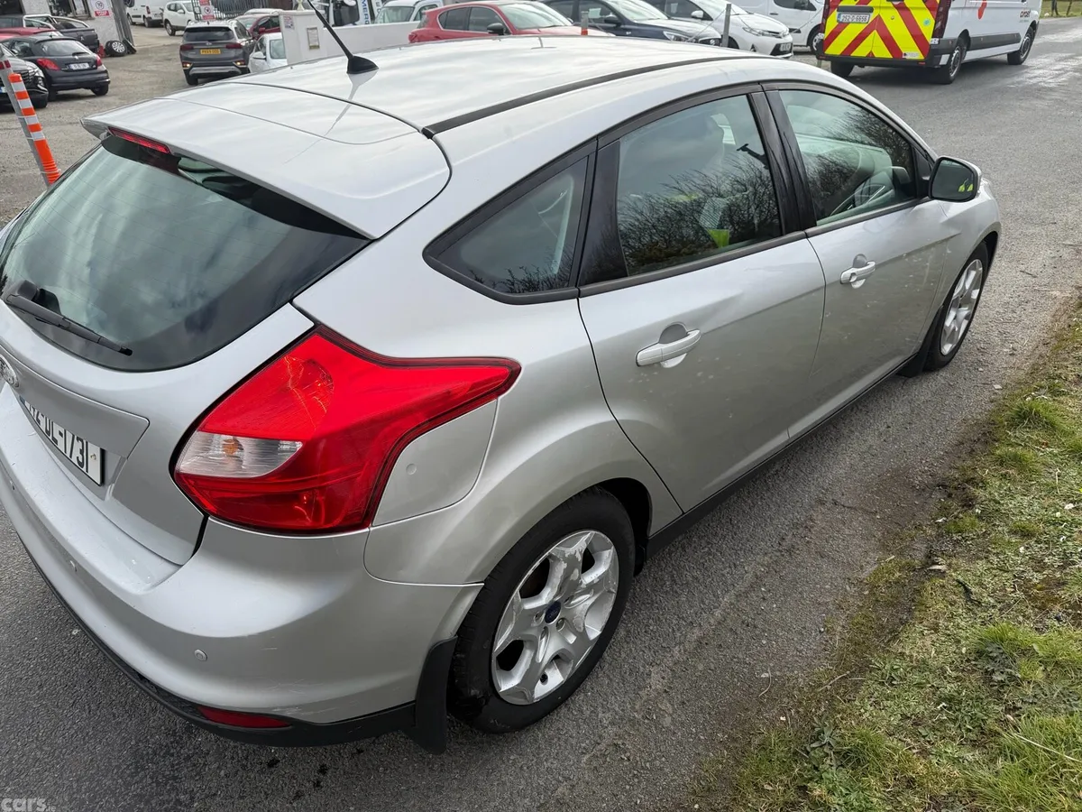 Ford Focus Hatchback, Diesel, 2014, Silver