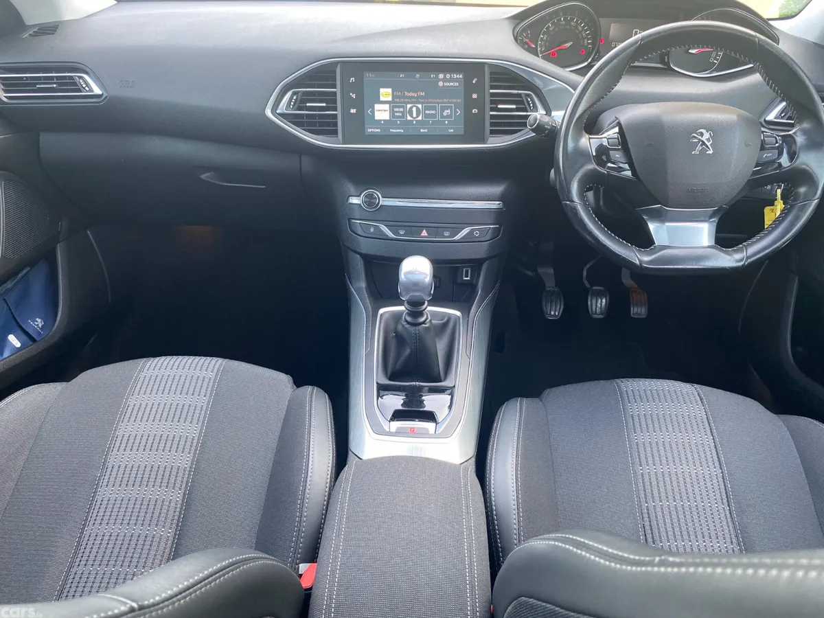 Peugeot 308 Estate, Diesel, 2019, Blue