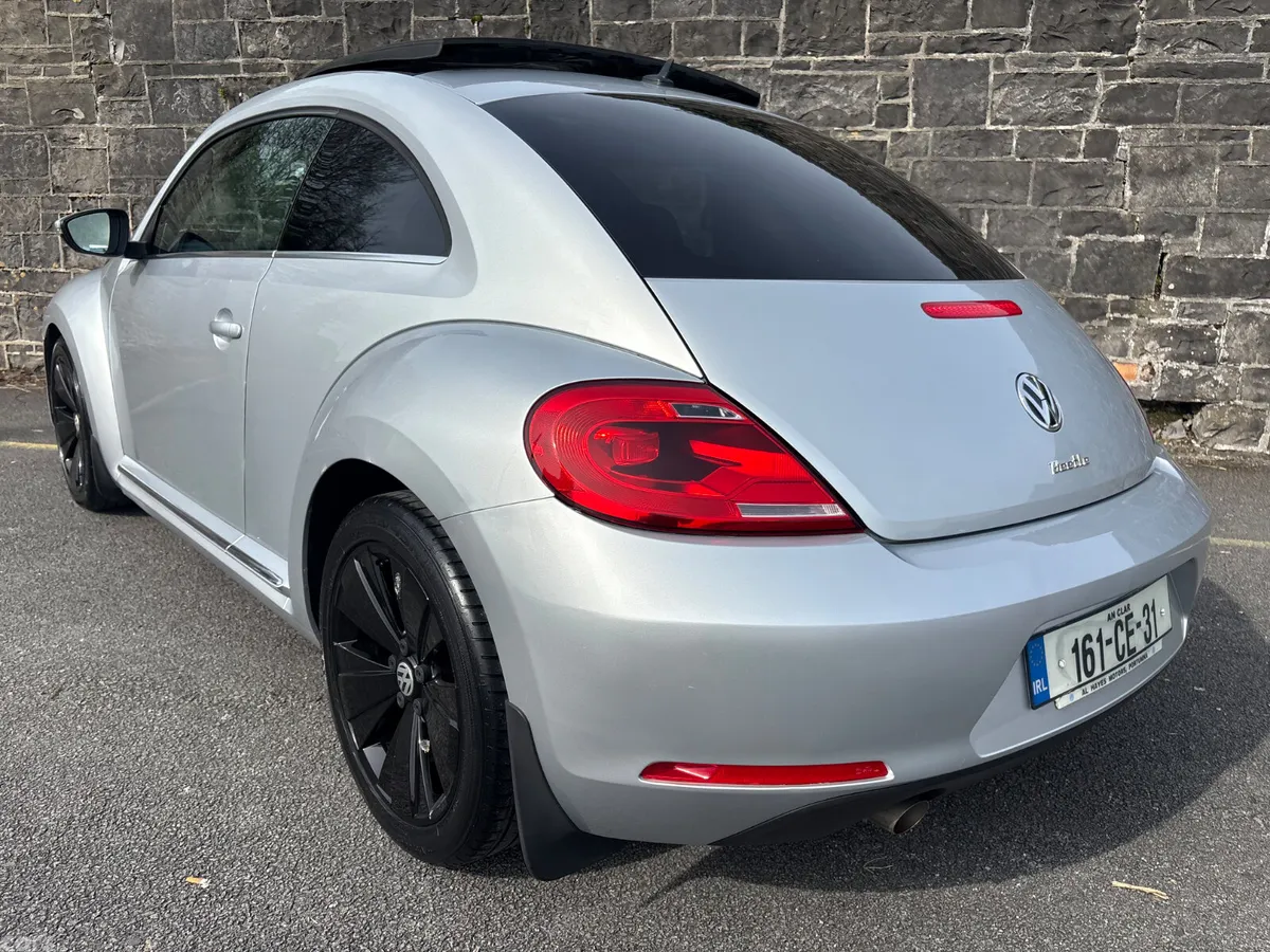 Volkswagen Beetle Hatchback, Diesel, 2016, Silver