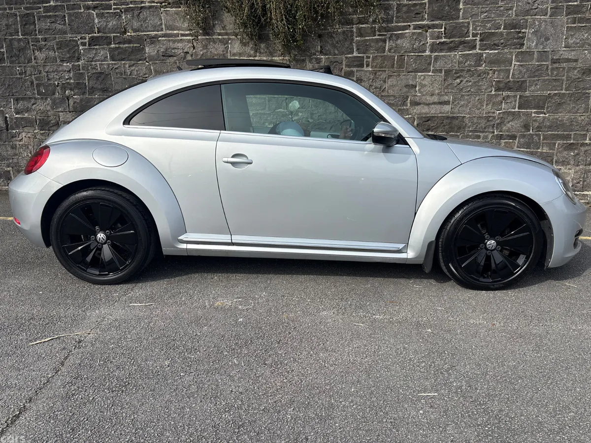 Volkswagen Beetle Hatchback, Diesel, 2016, Silver