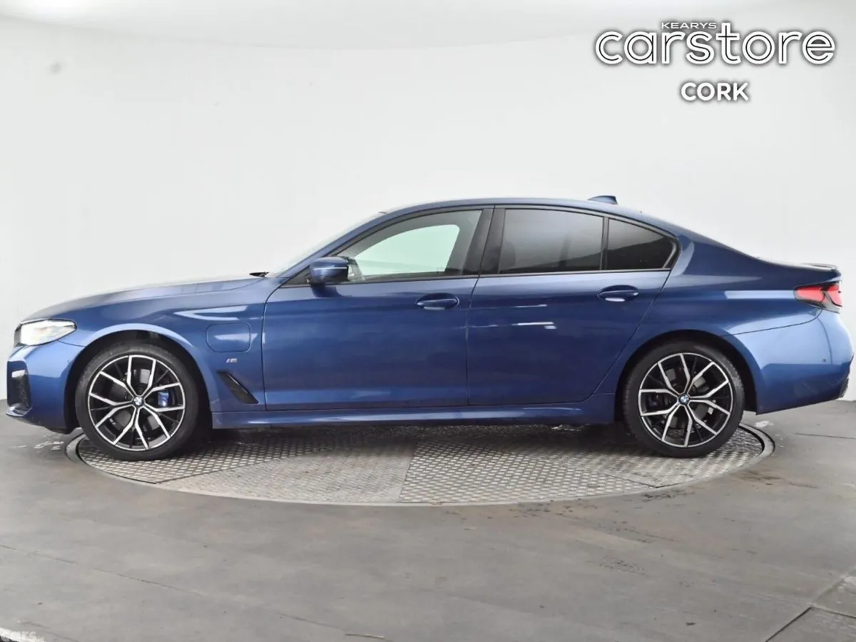 BMW 5-Series Saloon, Petrol Plug-in Hybrid, 2021, Blue