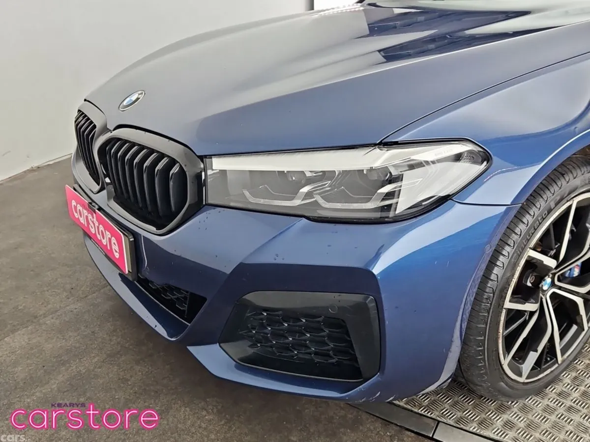 BMW 5-Series Saloon, Petrol Plug-in Hybrid, 2021, Blue