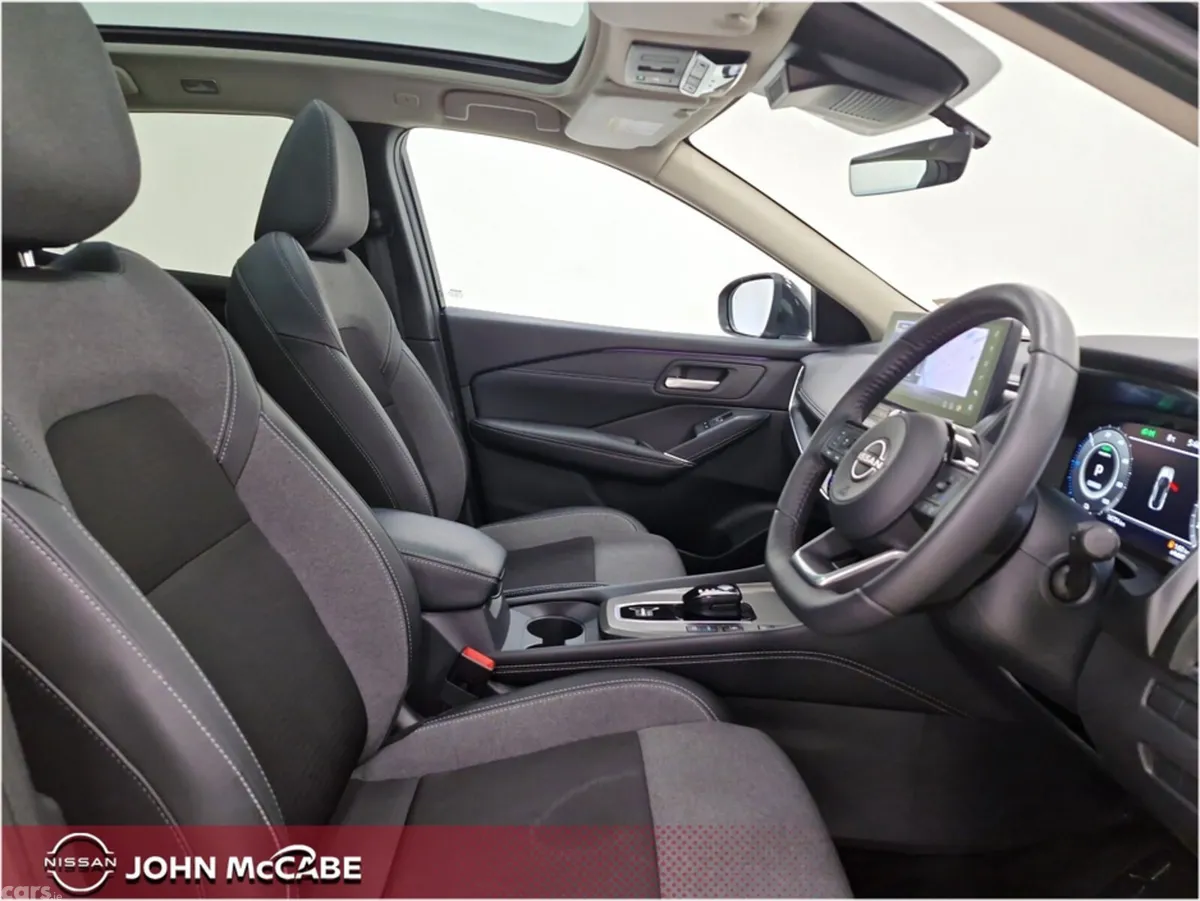 Nissan Qashqai MPV, Petrol Hybrid, 2025, Black