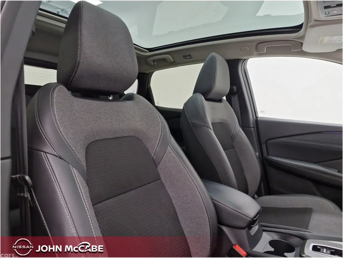 Nissan Qashqai MPV, Petrol Hybrid, 2025, Black
