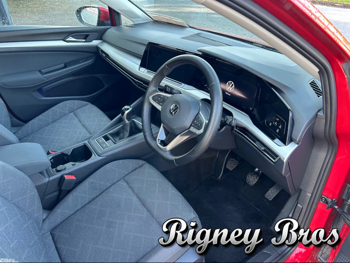 Volkswagen Golf Hatchback, Petrol, 2022, Red