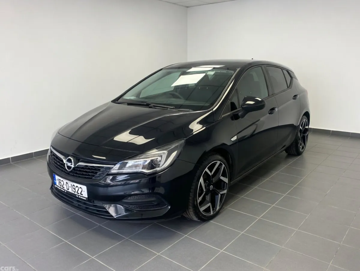 Opel Astra Hatchback, Diesel, 2021, Black