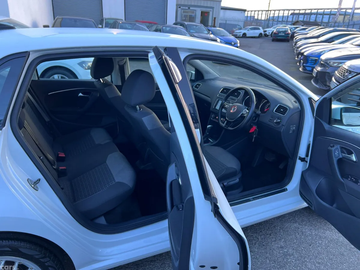 Volkswagen Polo Hatchback, Petrol, 2015, White
