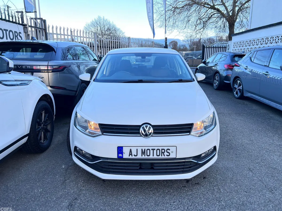 Volkswagen Polo Hatchback, Petrol, 2015, White