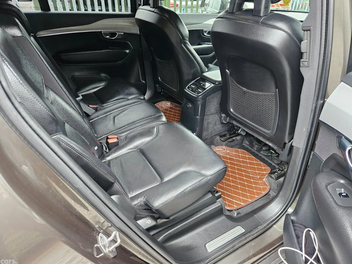 Volvo XC90 SUV, Petrol Plug-in Hybrid, 2021, Grey