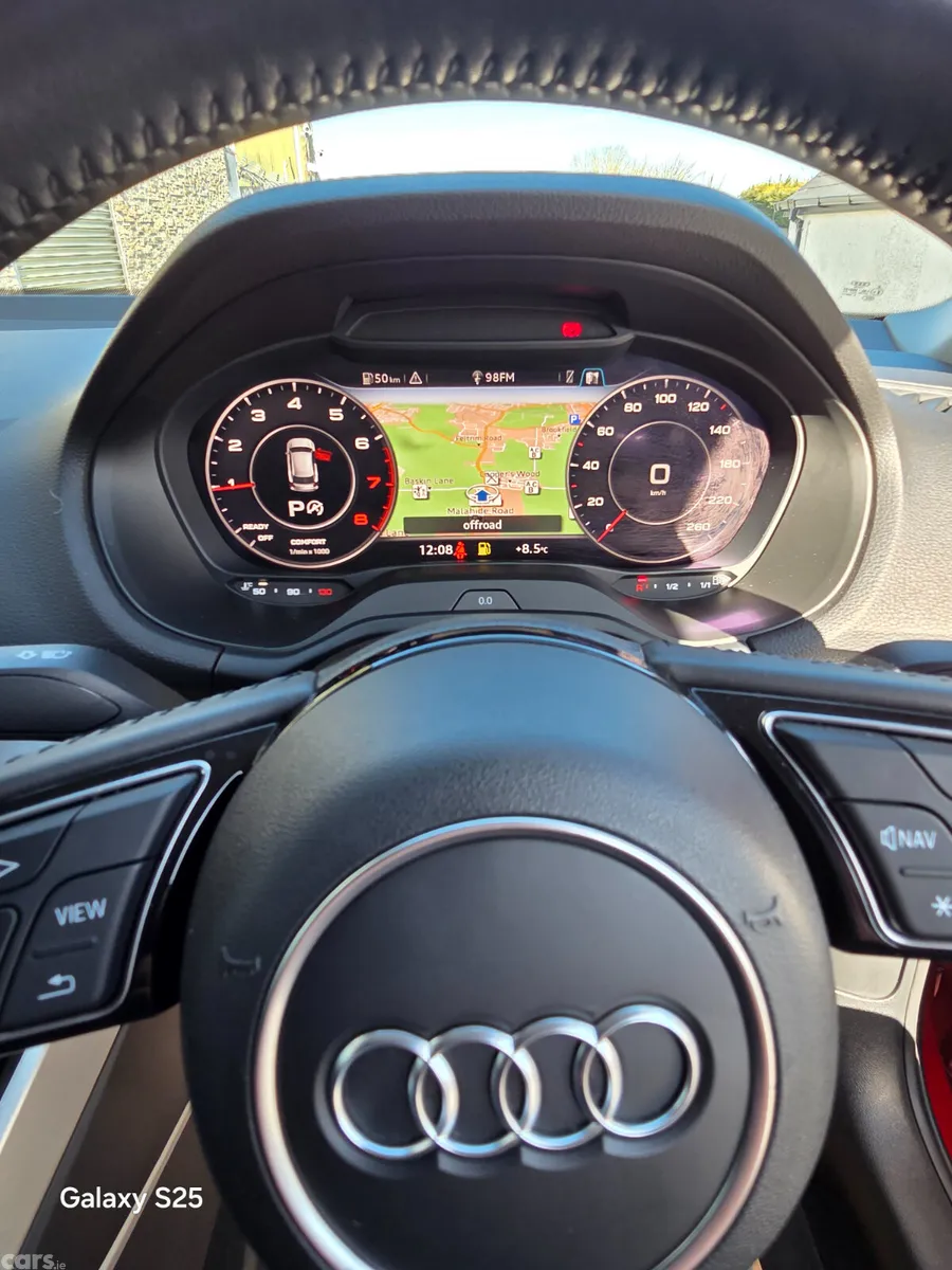 Audi Q2 SUV, Petrol, 2017, Red