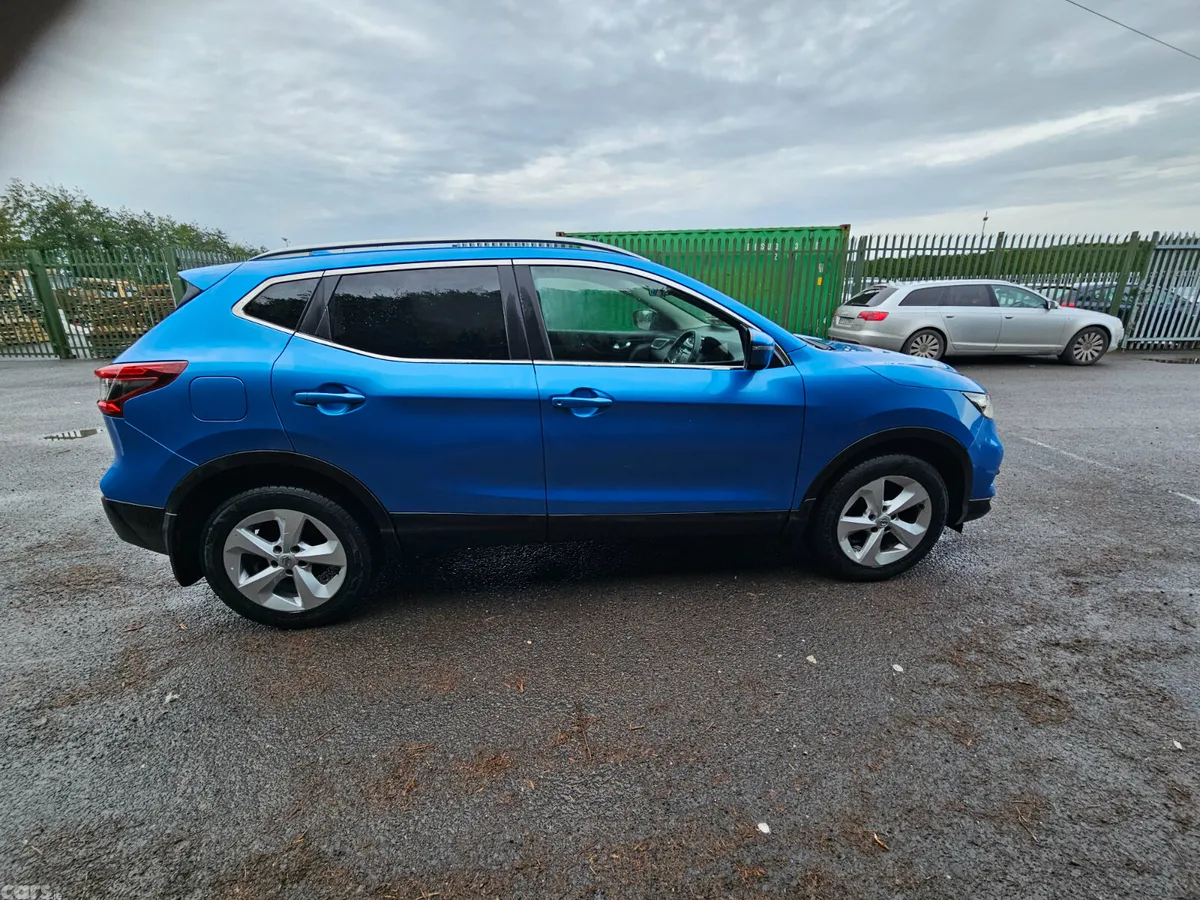 Nissan Qashqai MPV, Petrol, 2018, Blue