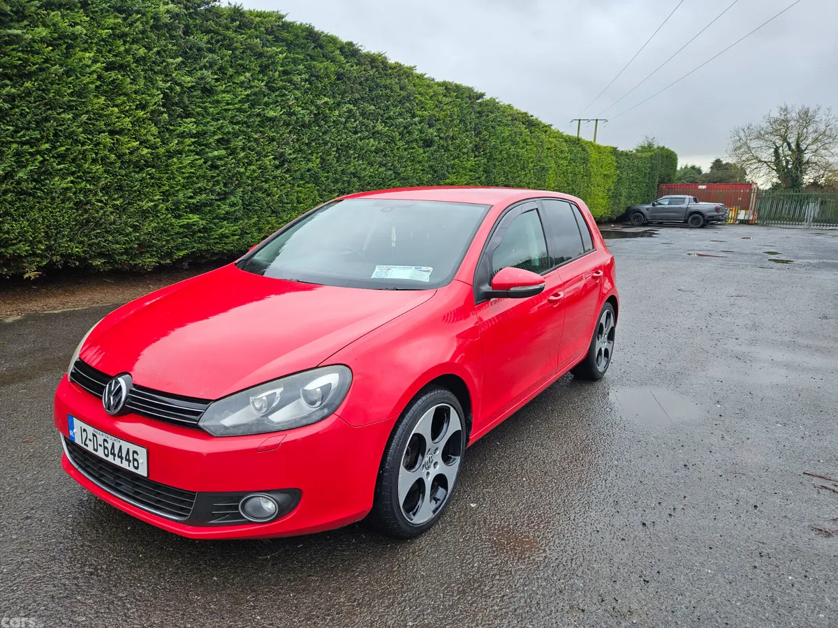 Volkswagen Golf Hatchback, Petrol, 2012, Red