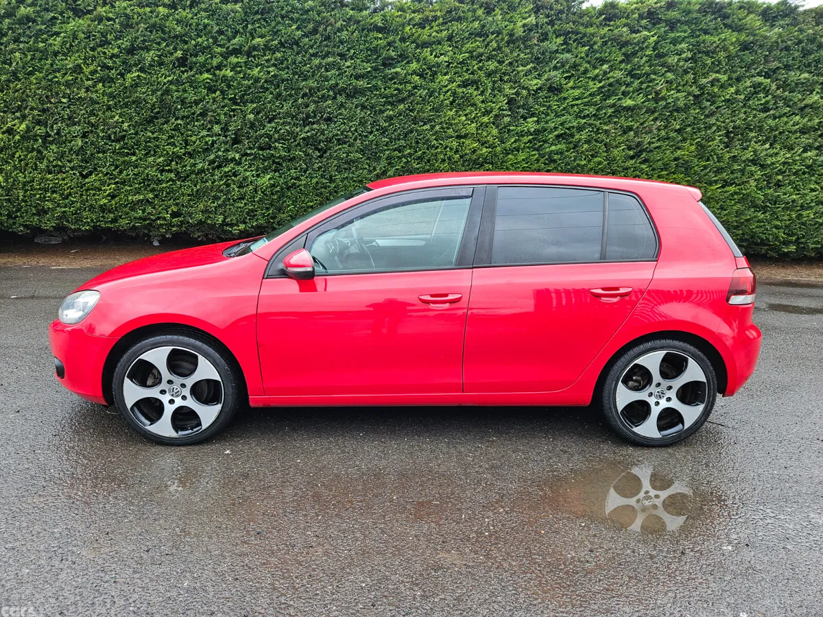 Volkswagen Golf Hatchback, Petrol, 2012, Red