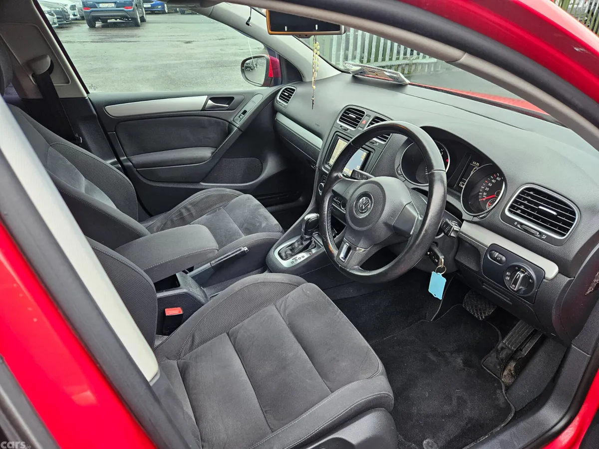 Volkswagen Golf Hatchback, Petrol, 2012, Red