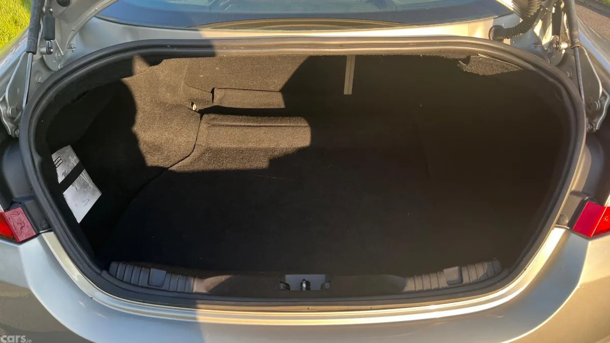 Jaguar XF Saloon, Diesel, 2010, Gold