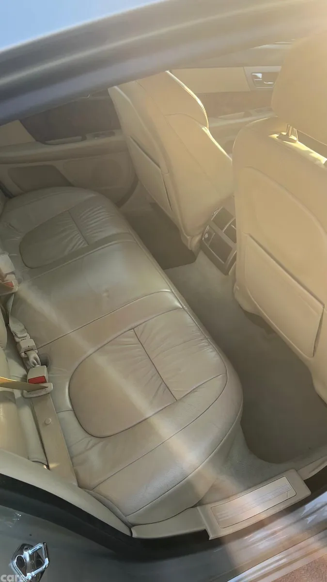 Jaguar XF Saloon, Diesel, 2010, Gold