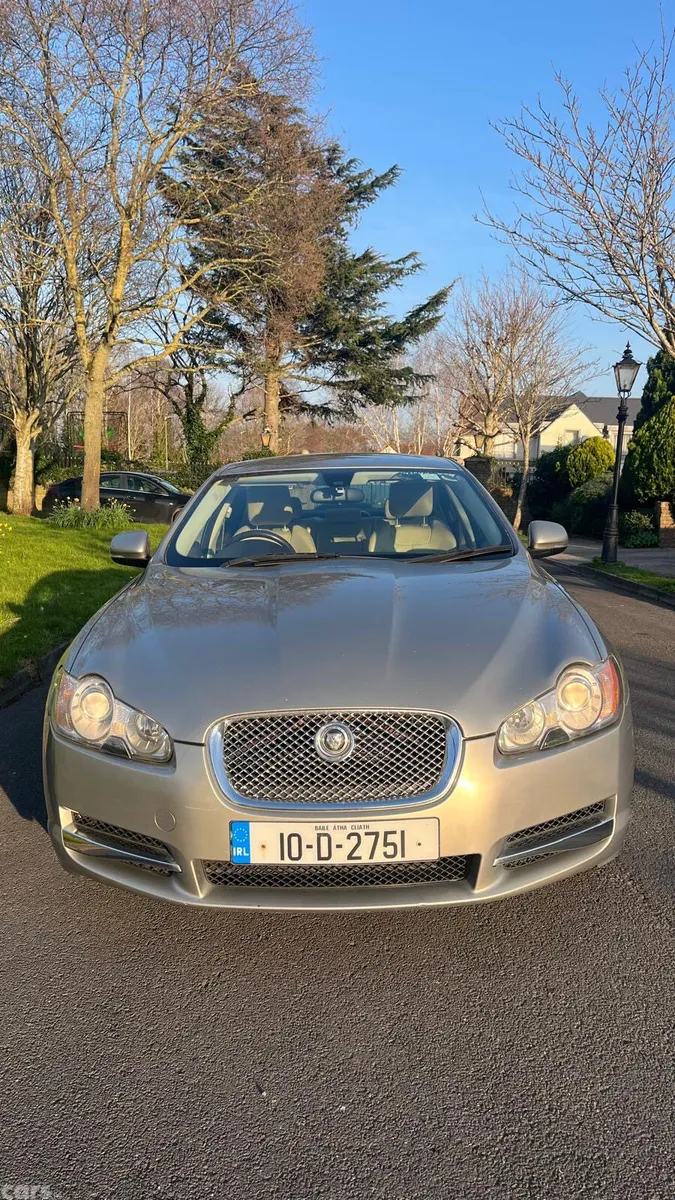 Jaguar XF Saloon, Diesel, 2010, Gold