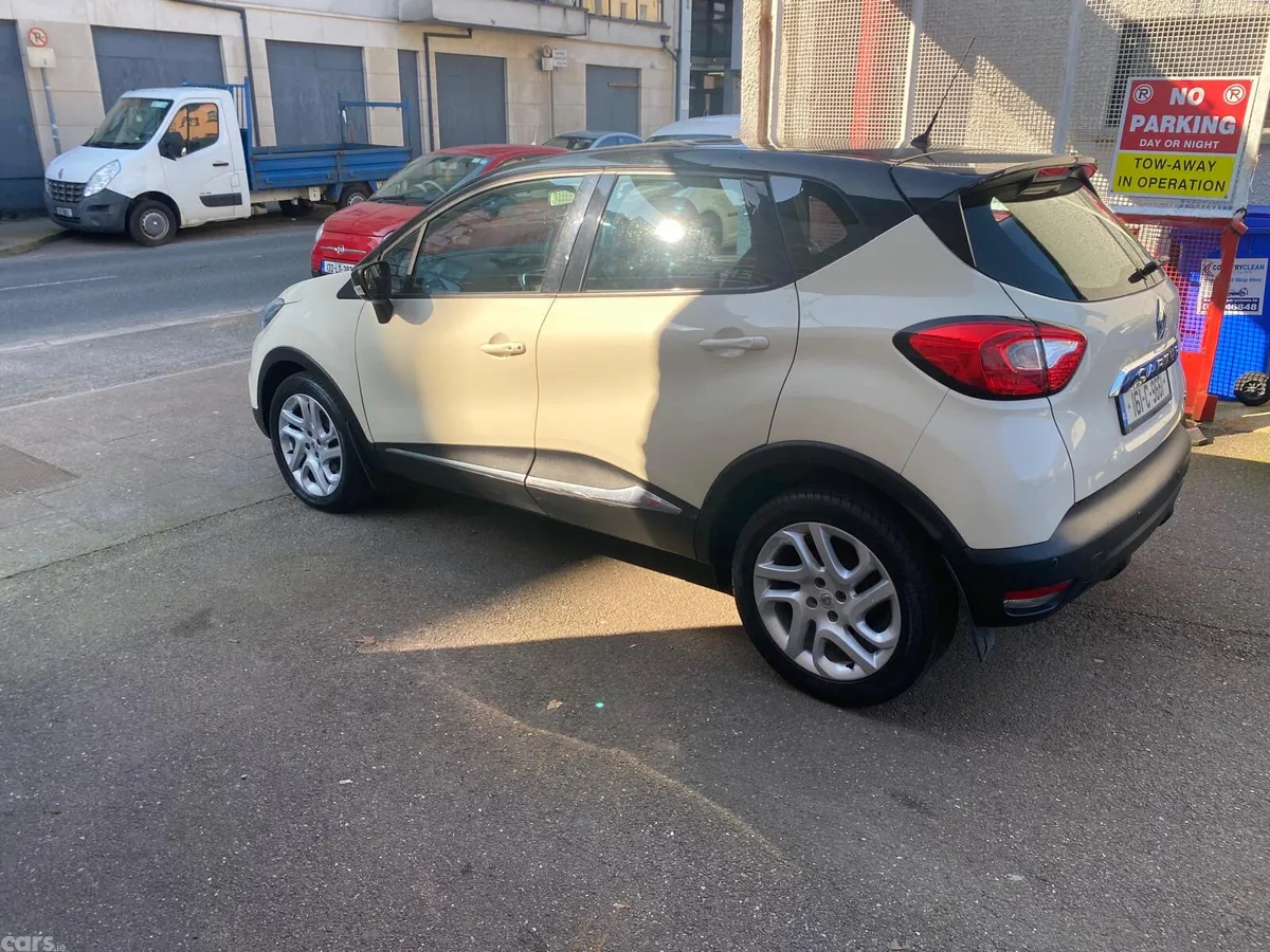 Renault Captur Hatchback, Diesel, 2016, White