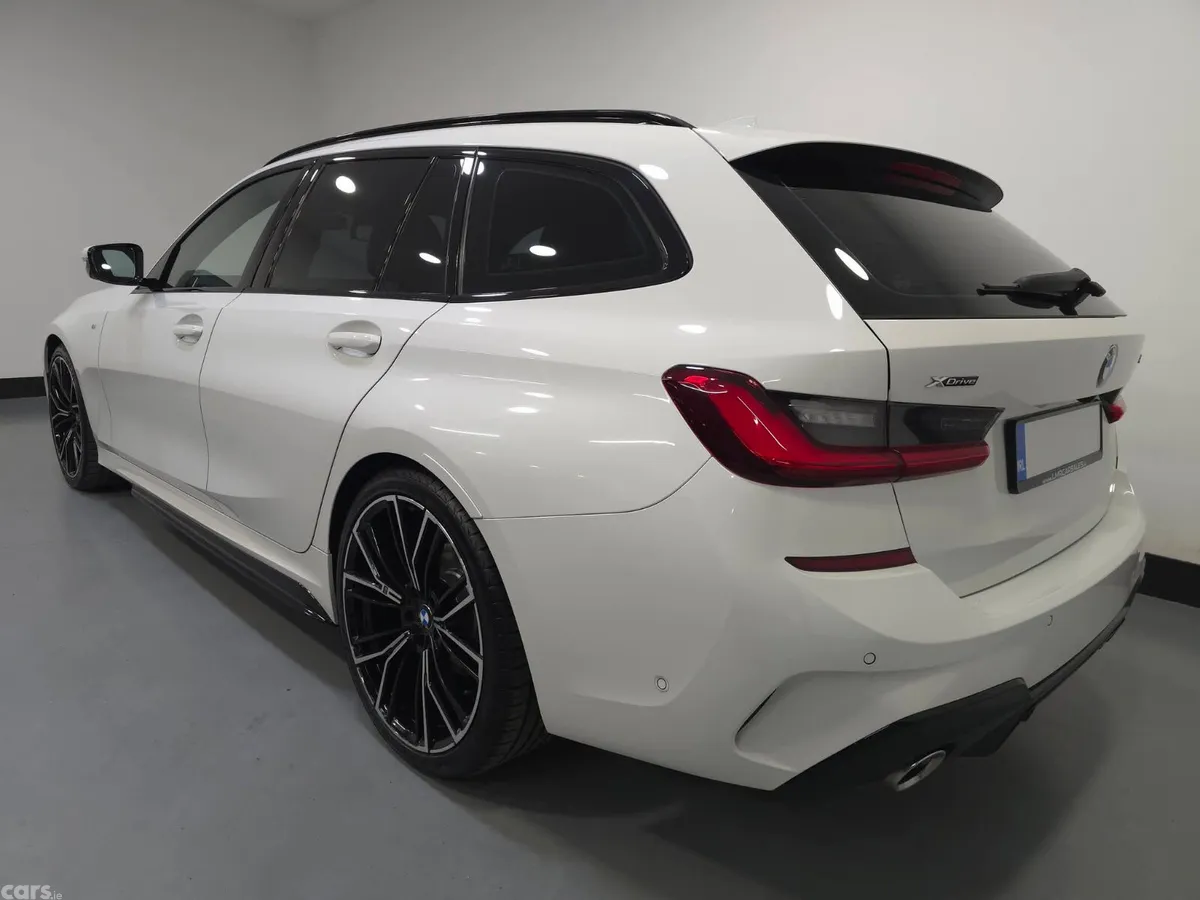 BMW 3-Series Estate, Diesel, 2019, White