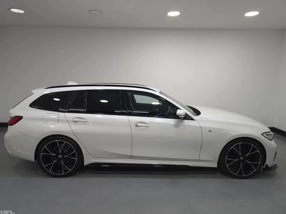 BMW 3-Series Estate, Diesel, 2019, White