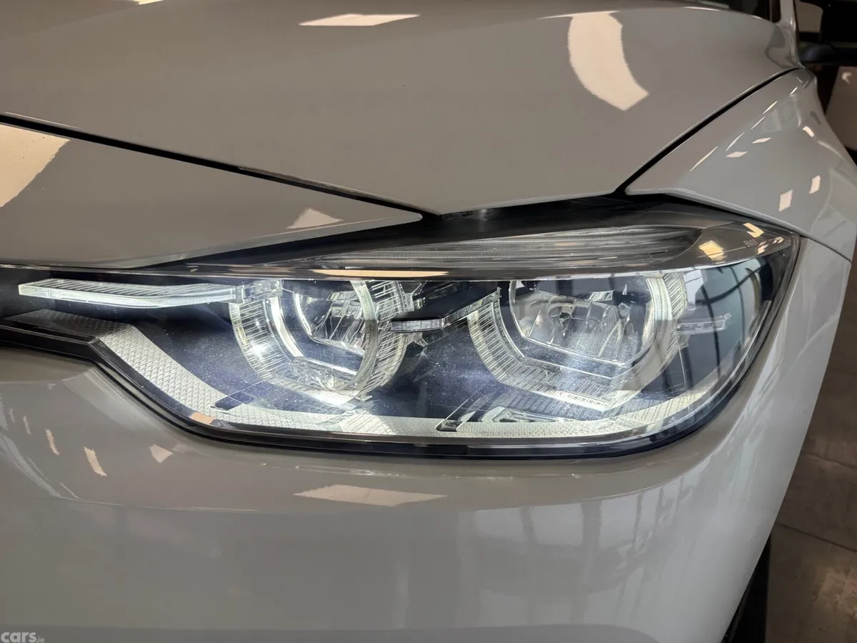 BMW 3-Series Saloon, Diesel, 2017, White