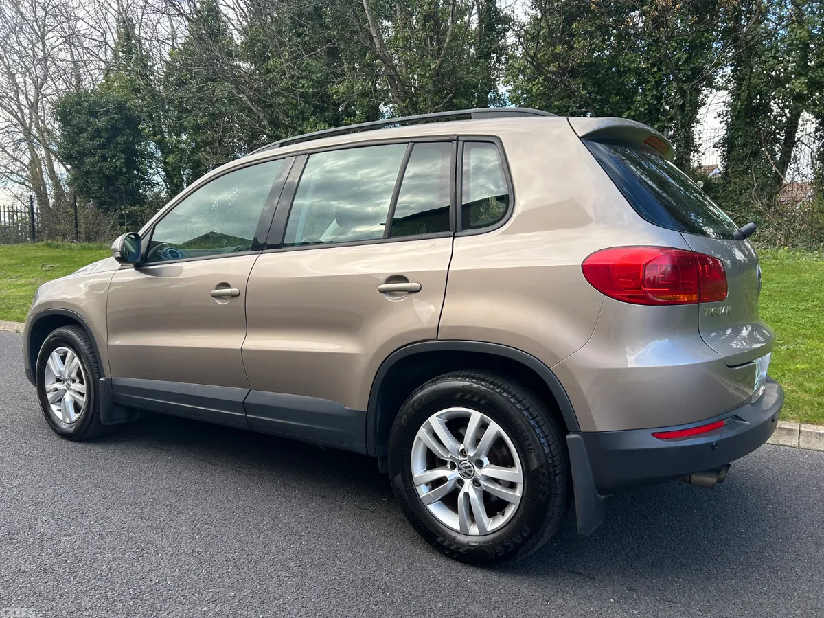 Volkswagen Tiguan SUV, Diesel, 2014, Brown