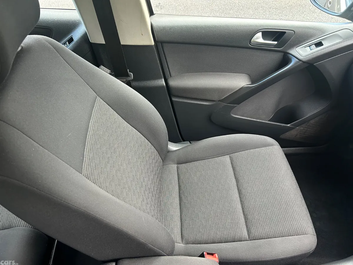 Volkswagen Tiguan SUV, Diesel, 2014, Brown