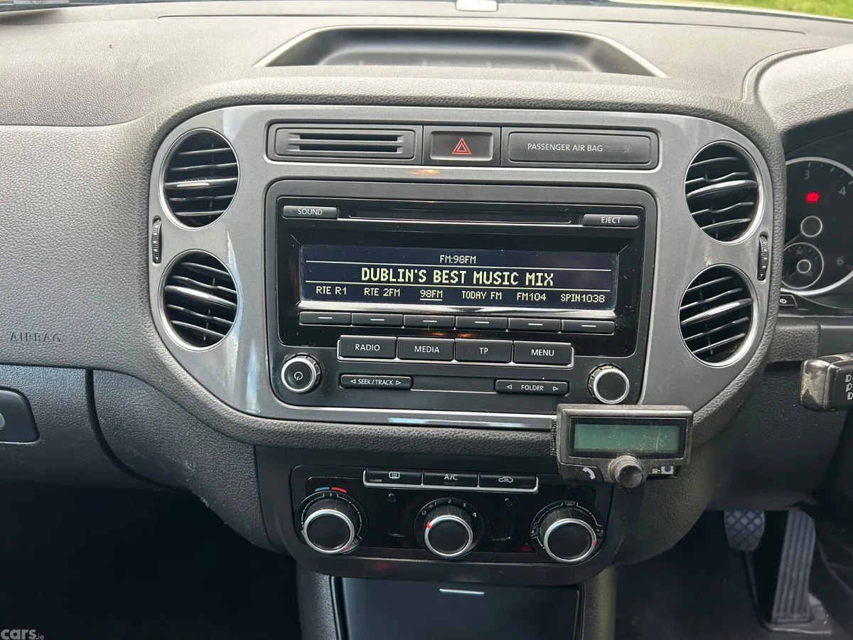 Volkswagen Tiguan SUV, Diesel, 2014, Brown
