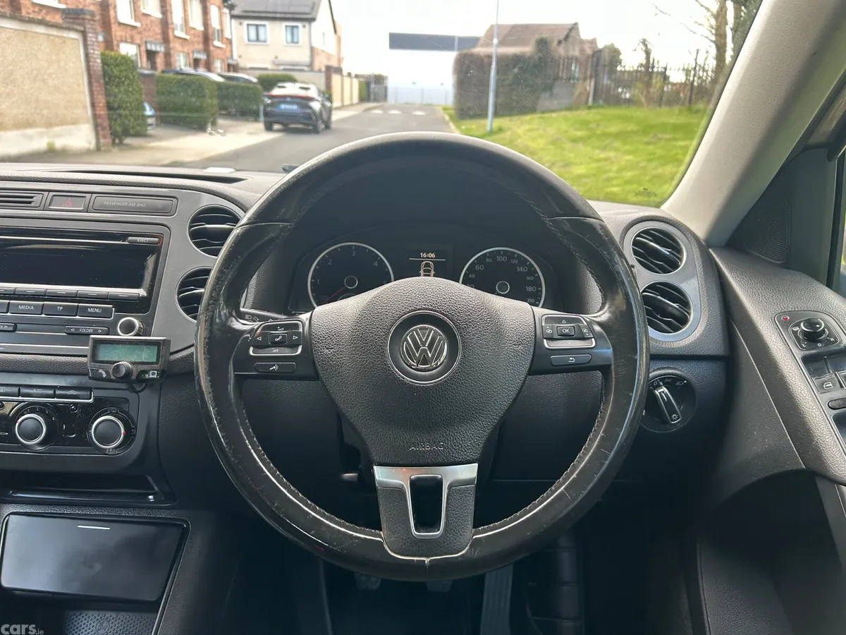 Volkswagen Tiguan SUV, Diesel, 2014, Brown