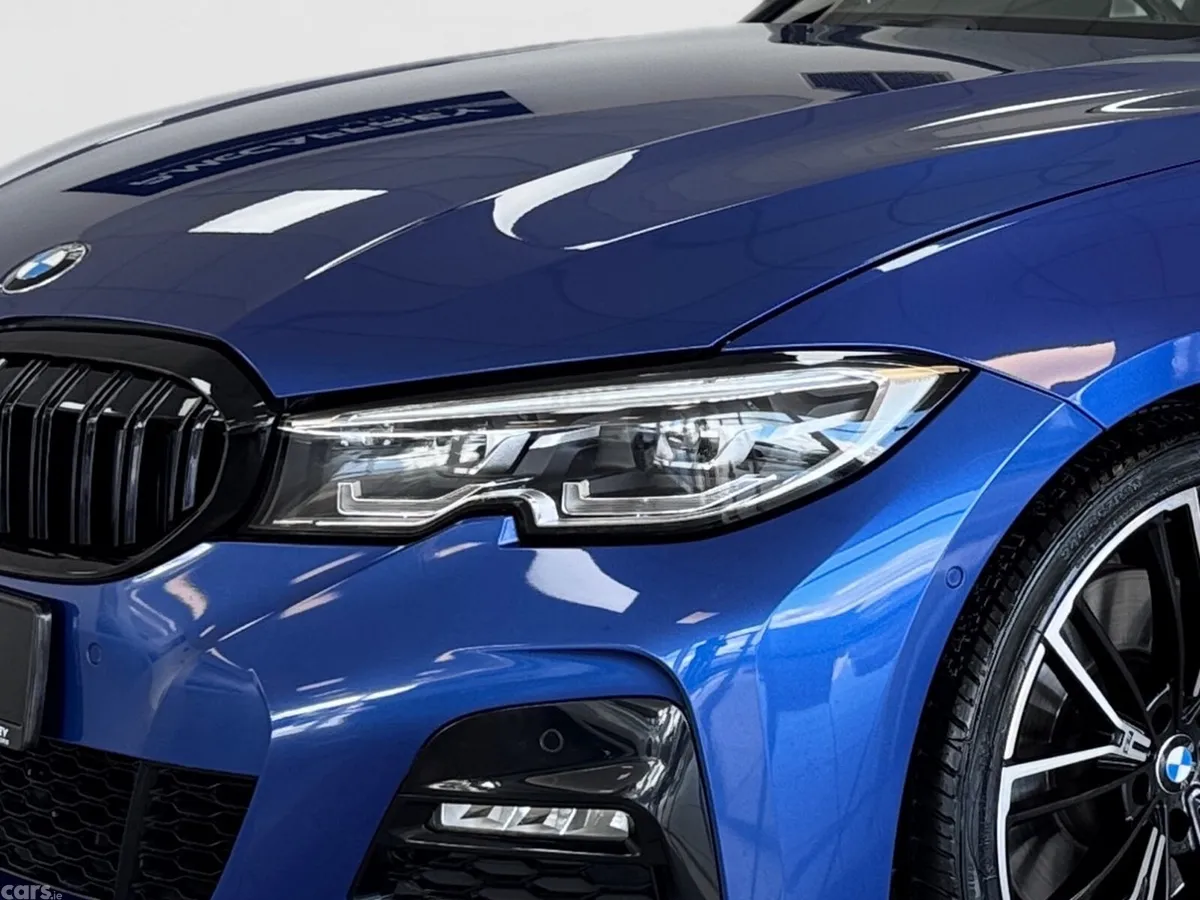 BMW 3-Series Estate, Diesel, 2021, Blue