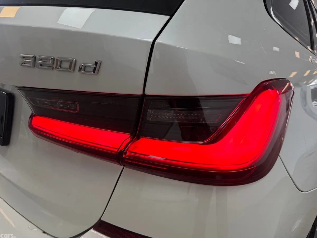BMW 3-Series Estate, Diesel, 2021, White