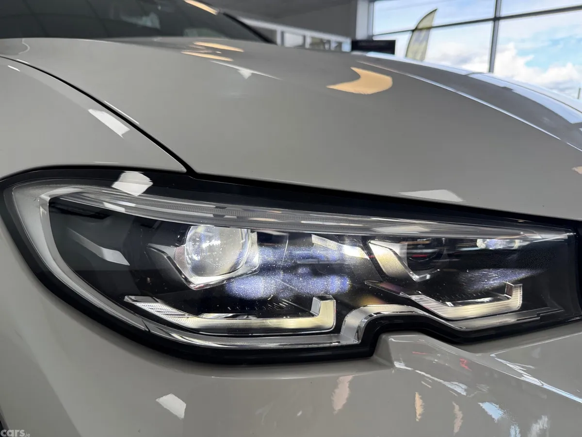 BMW 3-Series Estate, Diesel, 2021, White