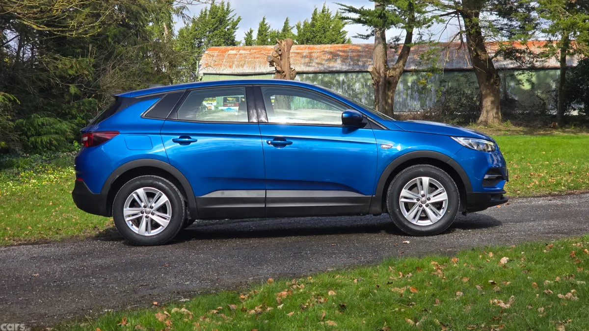 Opel Grandland X SUV, Diesel, 2019, Blue