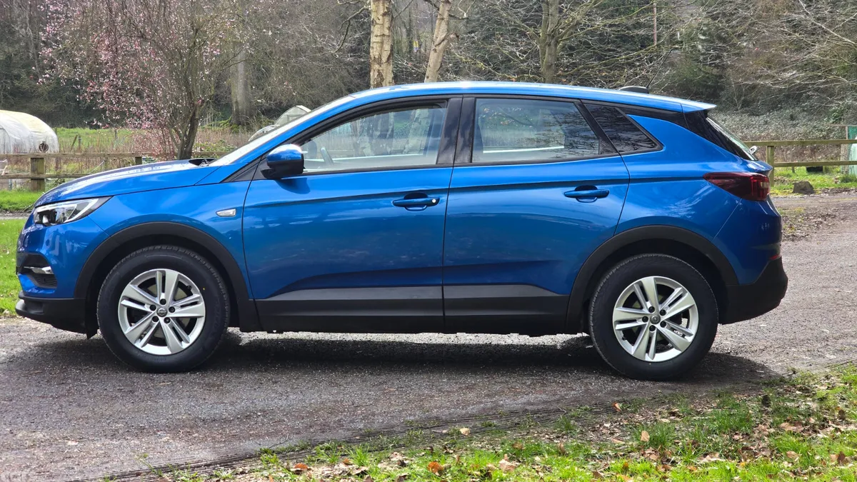 Opel Grandland X SUV, Diesel, 2019, Blue
