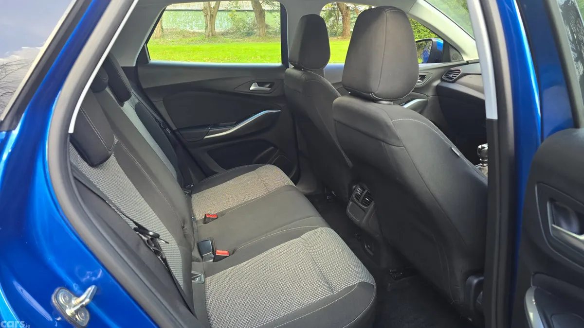 Opel Grandland X SUV, Diesel, 2019, Blue