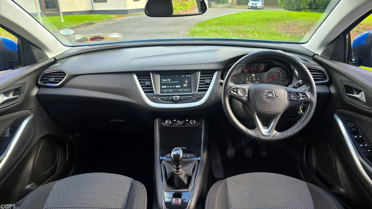 Opel Grandland X SUV, Diesel, 2019, Blue