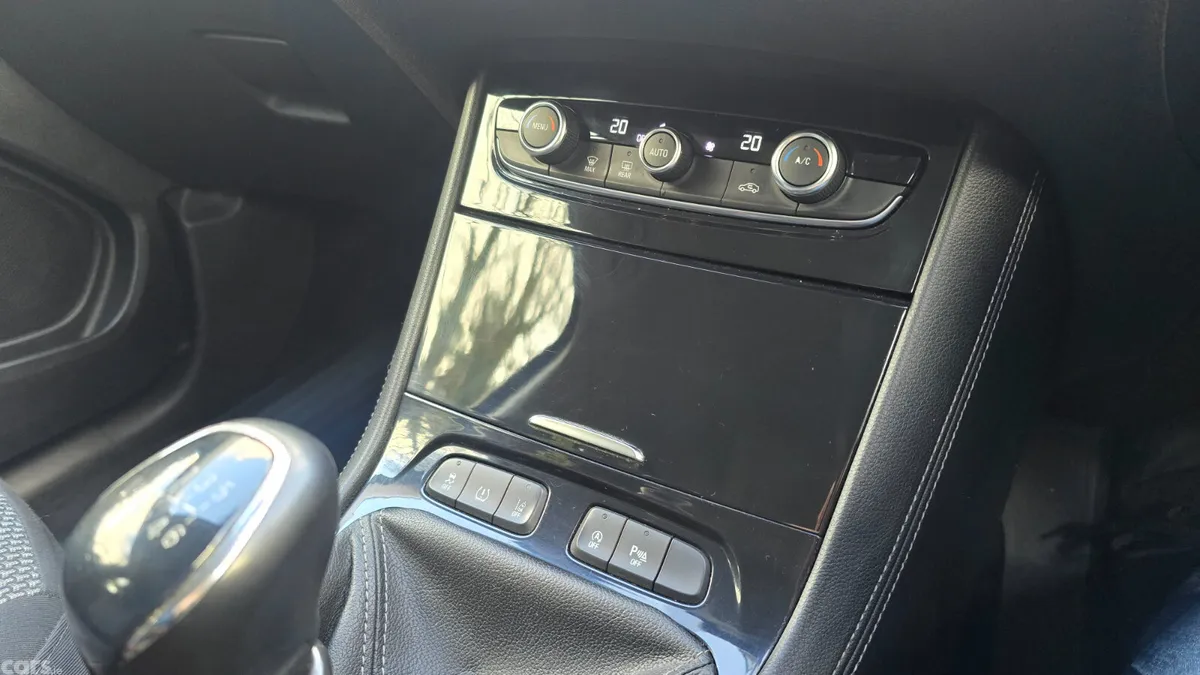 Opel Grandland X SUV, Diesel, 2019, Blue