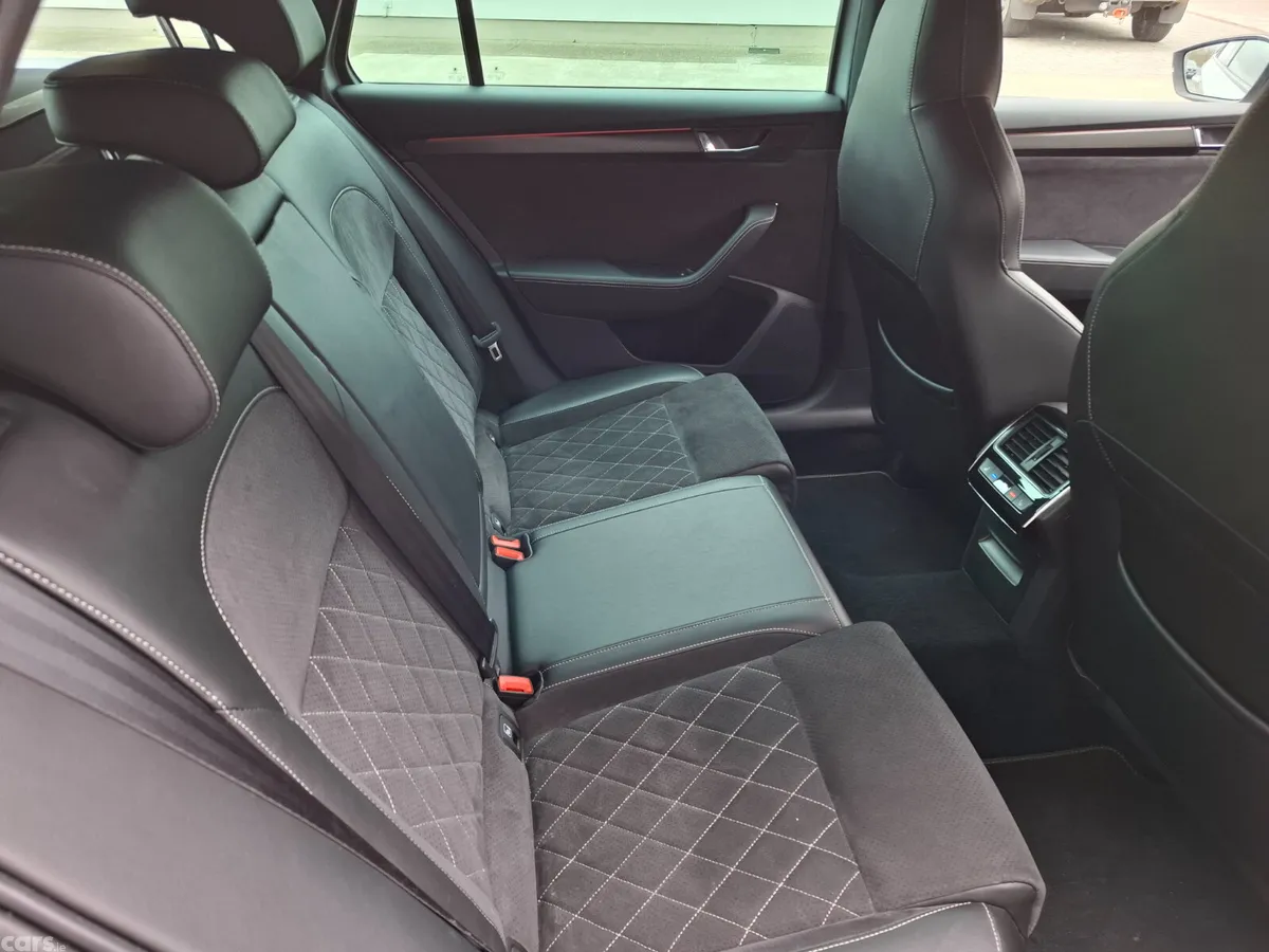 Skoda Superb Estate, Diesel, 2020, Grey