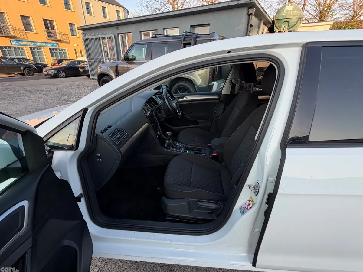Volkswagen Golf Hatchback, Diesel, 2018, White