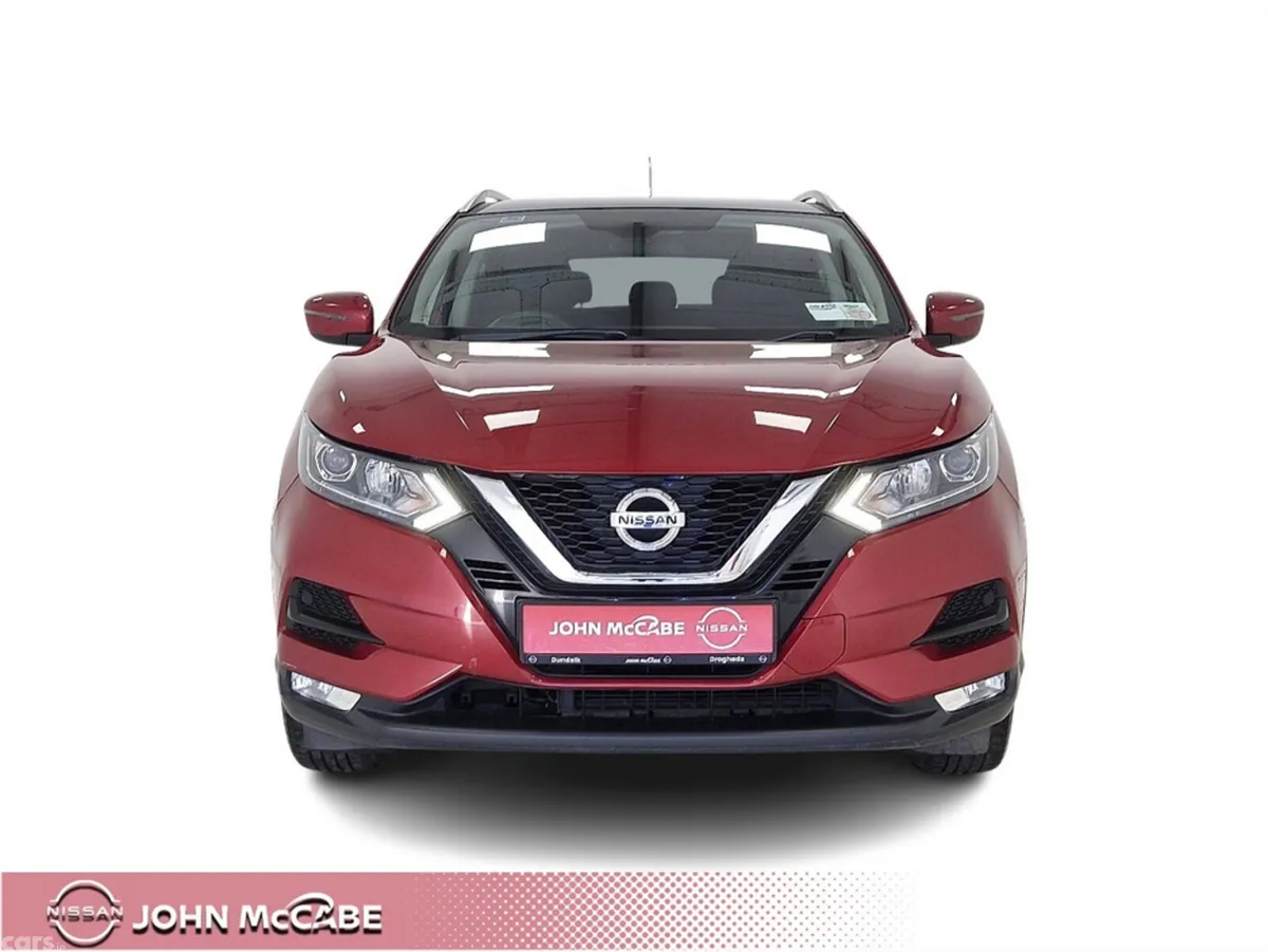 Nissan Qashqai MPV, Petrol, 2020, Red
