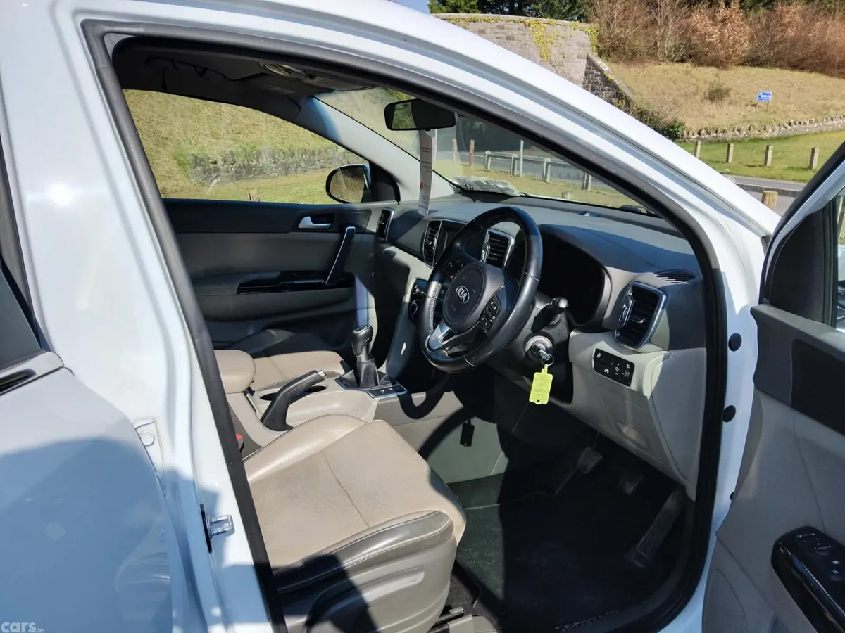 Kia Sportage SUV, Diesel, 2017, White