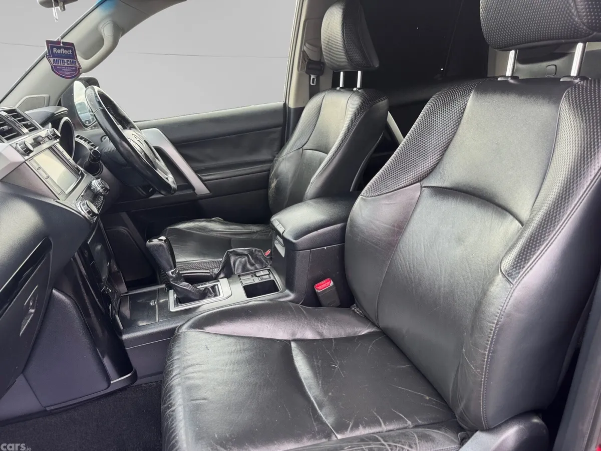 Toyota Land Cruiser SUV, Diesel, 2016, Red