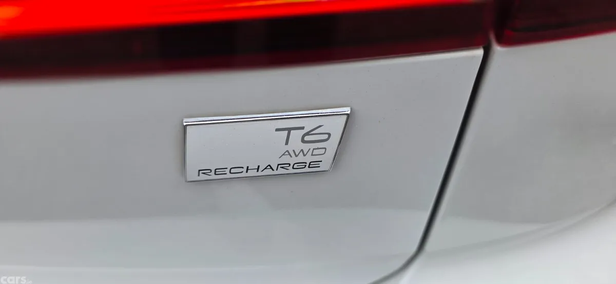 Volvo V60 Estate, Petrol Plug-in Hybrid, 2021, White