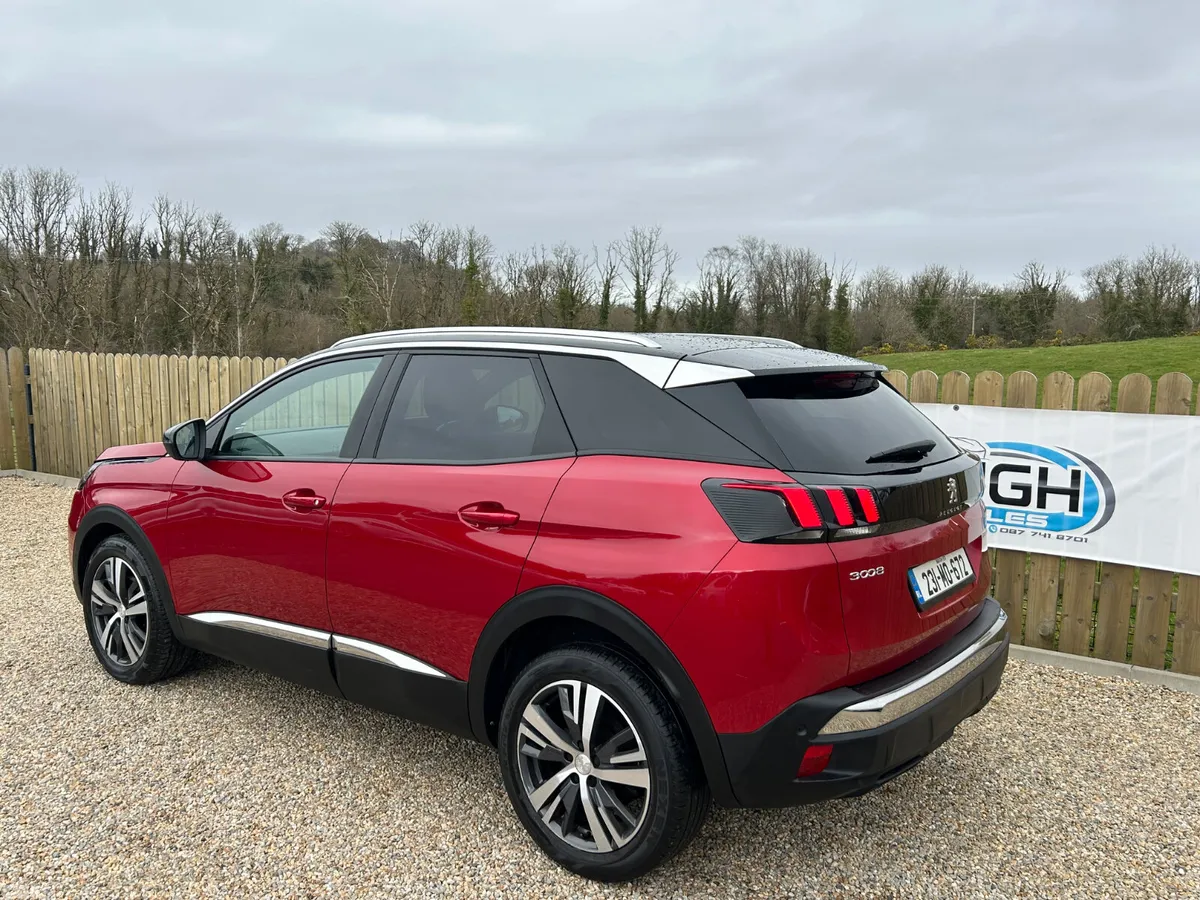 Peugeot 3008 MPV, Diesel, 2023, Red