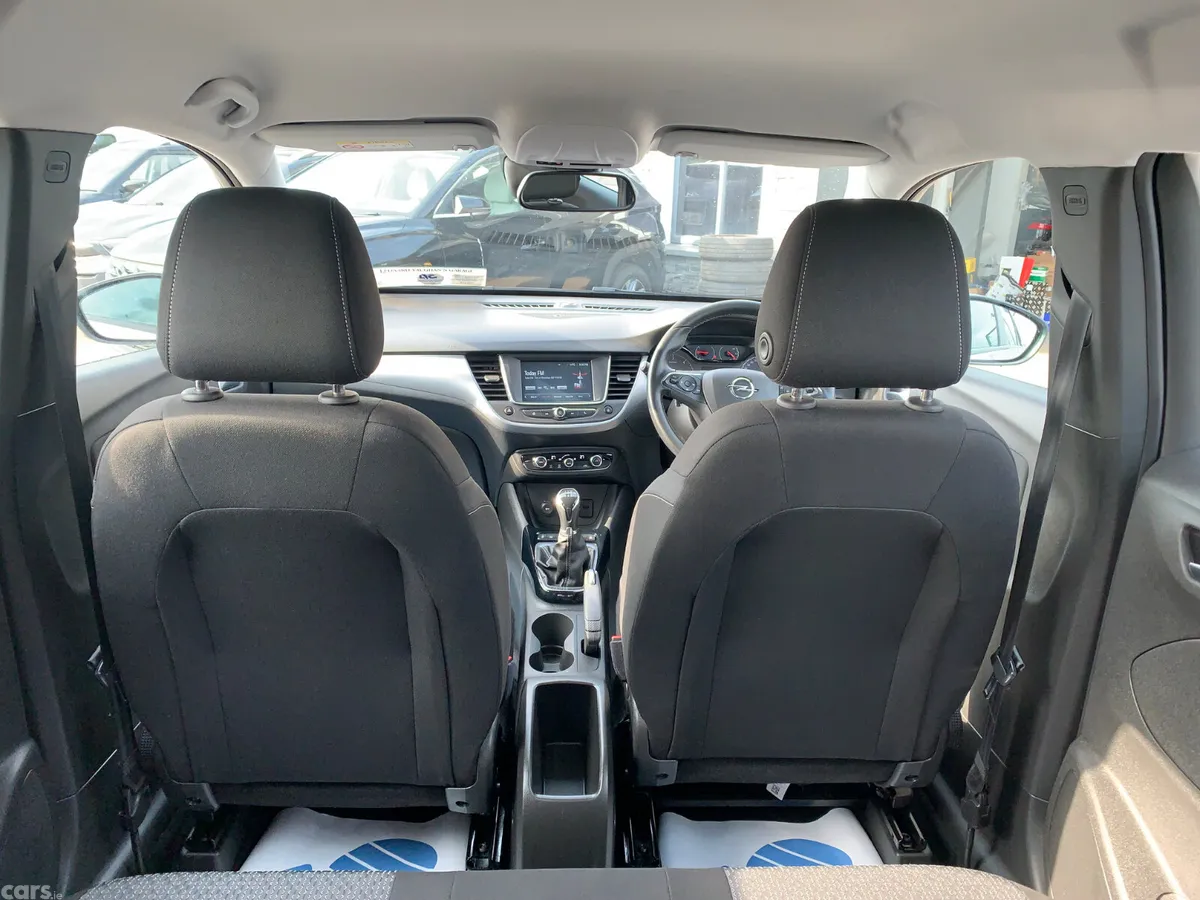 Opel Crossland X SUV, Diesel, 2018, Grey
